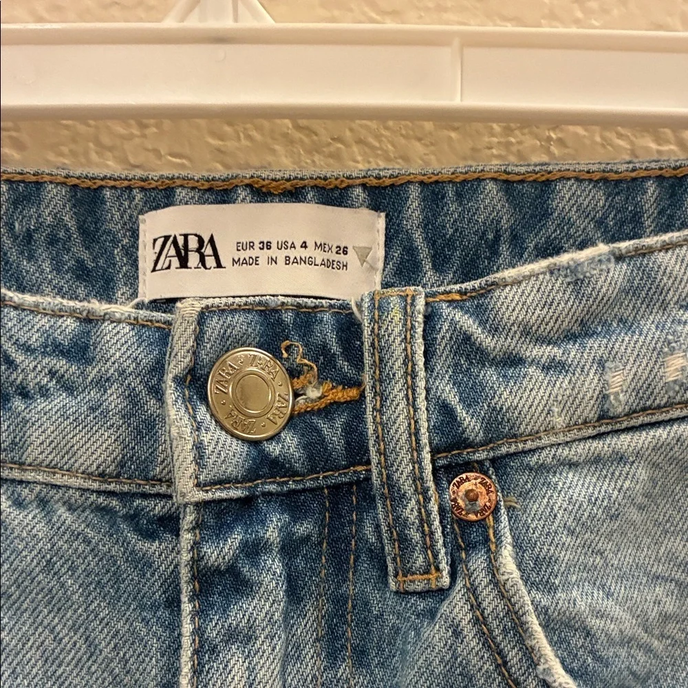 Zara Light Blue Distressed Jean Shorts - Picture 3 of 4